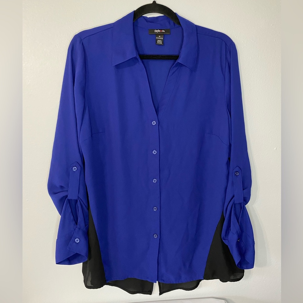 Style and co button up blouse color block, blue, and black size medium